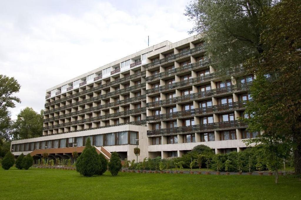 Riviera Park Hotel Balatonföldvár Exteriör bild